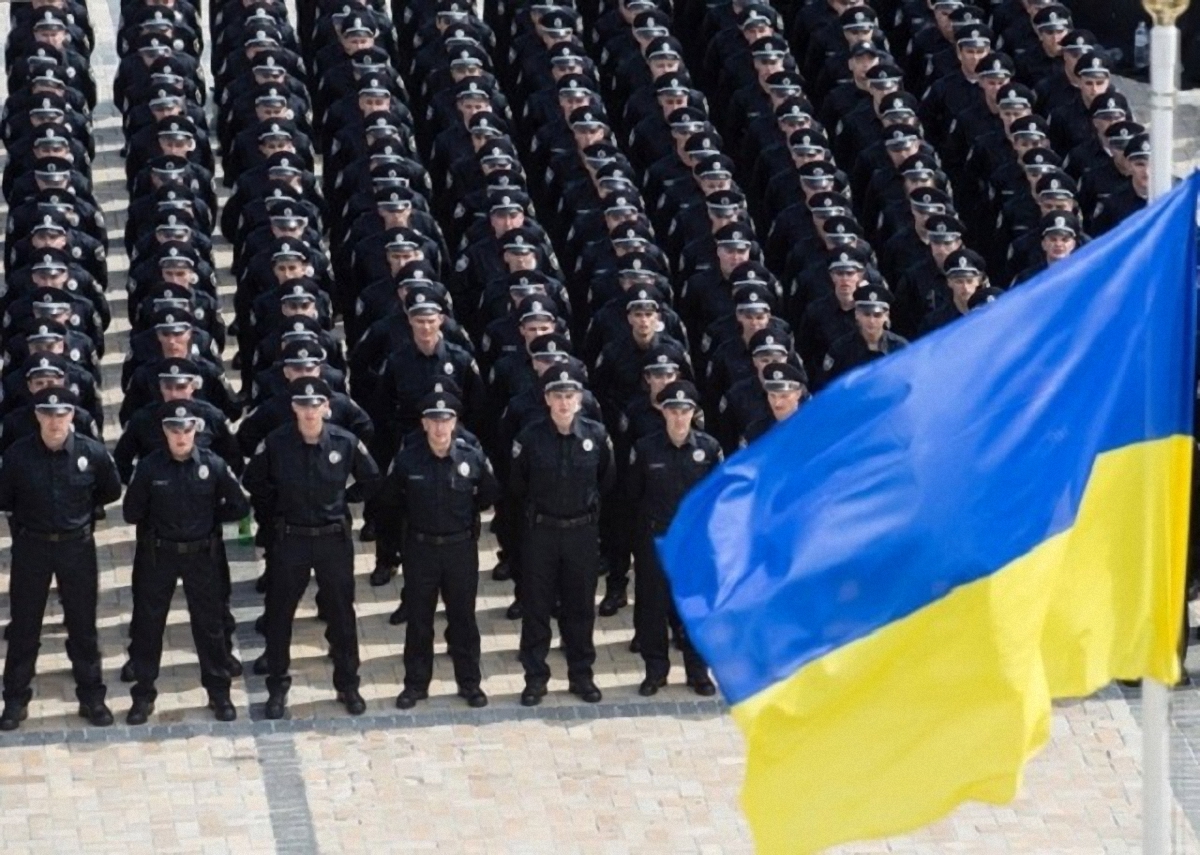 Канада выделяет дополнительные деньги на украинскую полицию - фото 1