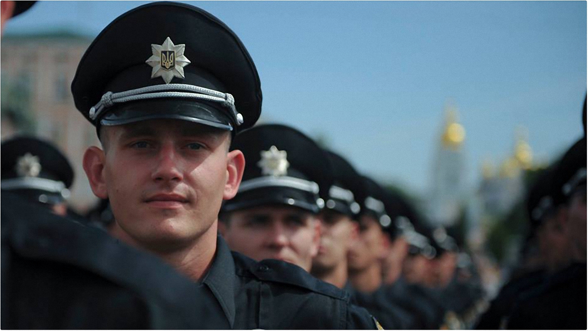Более 1 тысячи патрульных полицейских участвовали в АТО - фото 1