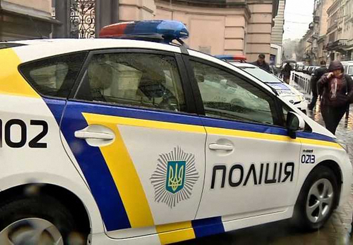 Из-за личного конфликта во Львове один полицейский избил другого - фото 1
