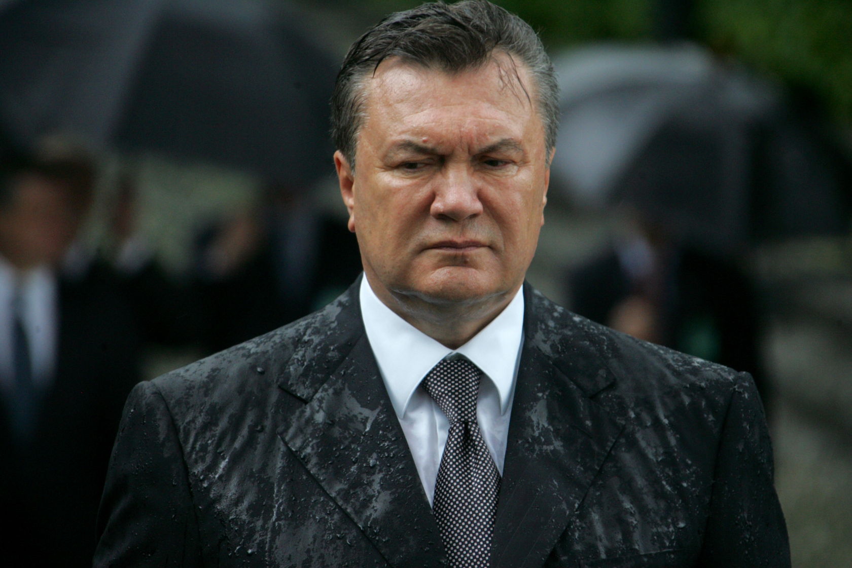 Януковича и тут и там показывают - фото 1