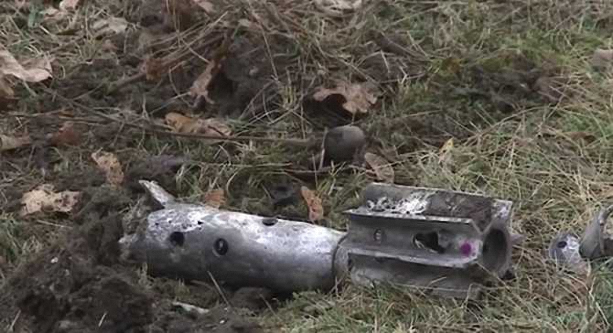 Несколько мин боевики запустили по территории больницы в Донецке - фото 1