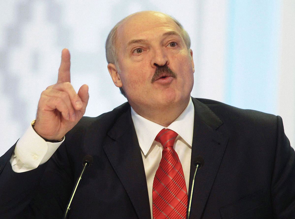 Лукашенко дает мудрые советы - фото 1