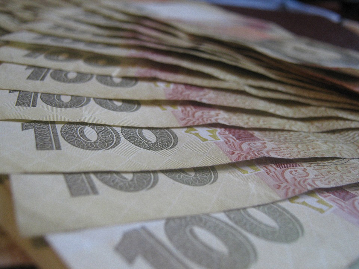 В Украине сократились долги по зарплате - фото 1