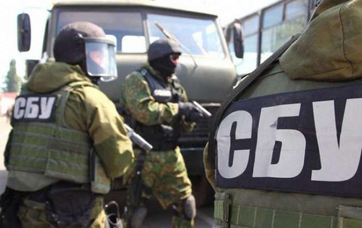 У задержанного боевика при себе был "паспорт гражданина ДНР" - фото 1