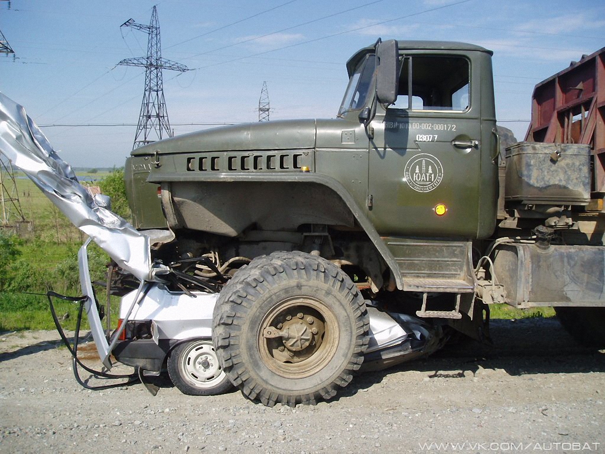 В «ДНР» участились случаи ДТП с участием «армейского» транспорта - фото 1
