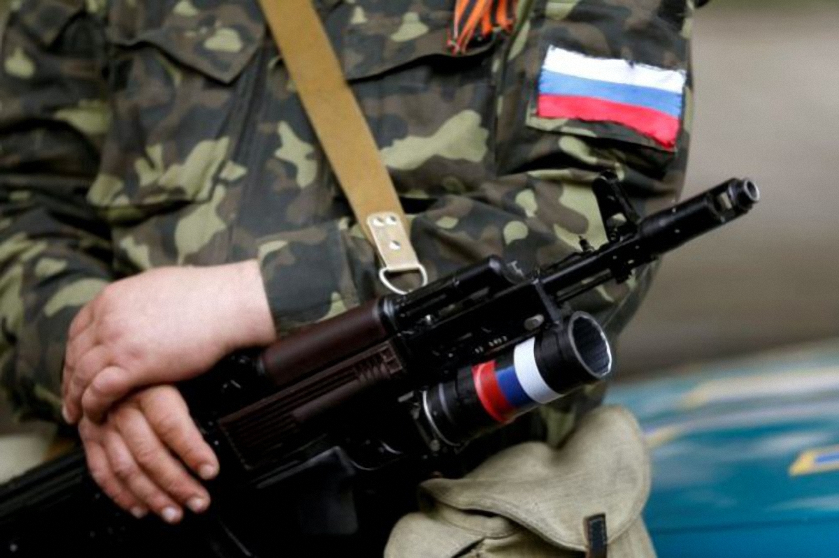Боевики "ЛНР" обещают местным жителям платить 400 рублей за день службы в рядах террористов - фото 1