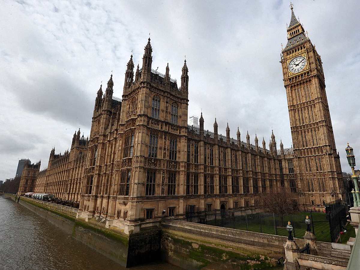 Закон обсуждается как поправка к широкой части законодательства в Британии - фото 1