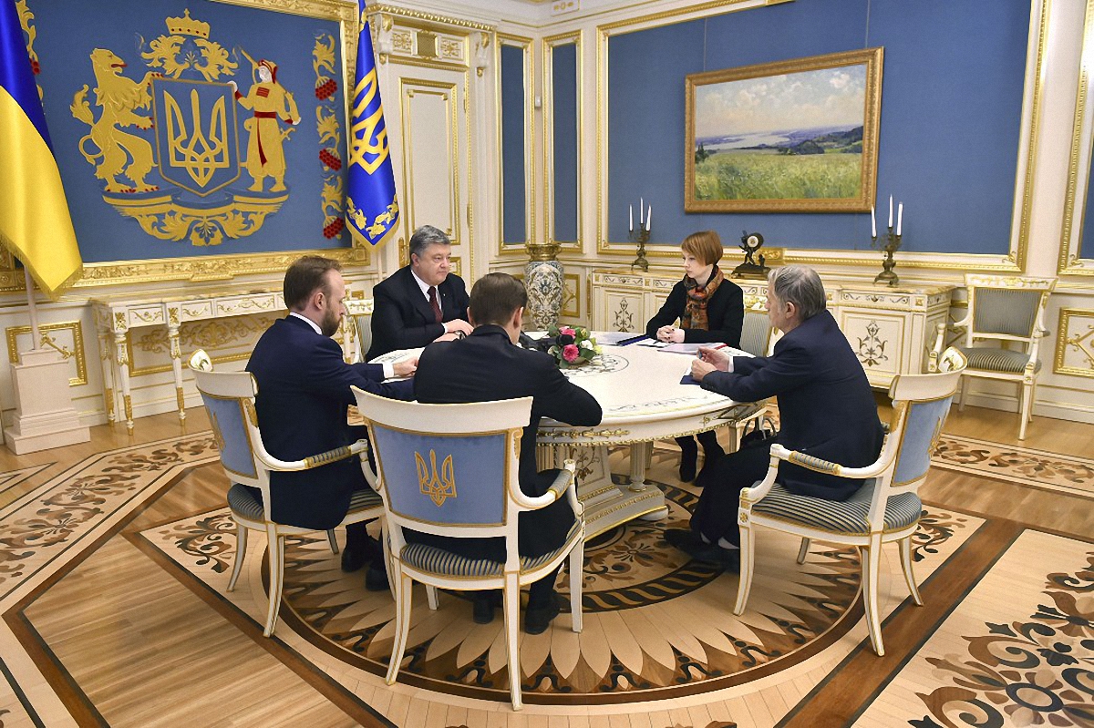 Петр Порошенко распорядился подать иск против России в Международный суд ООН - фото 1