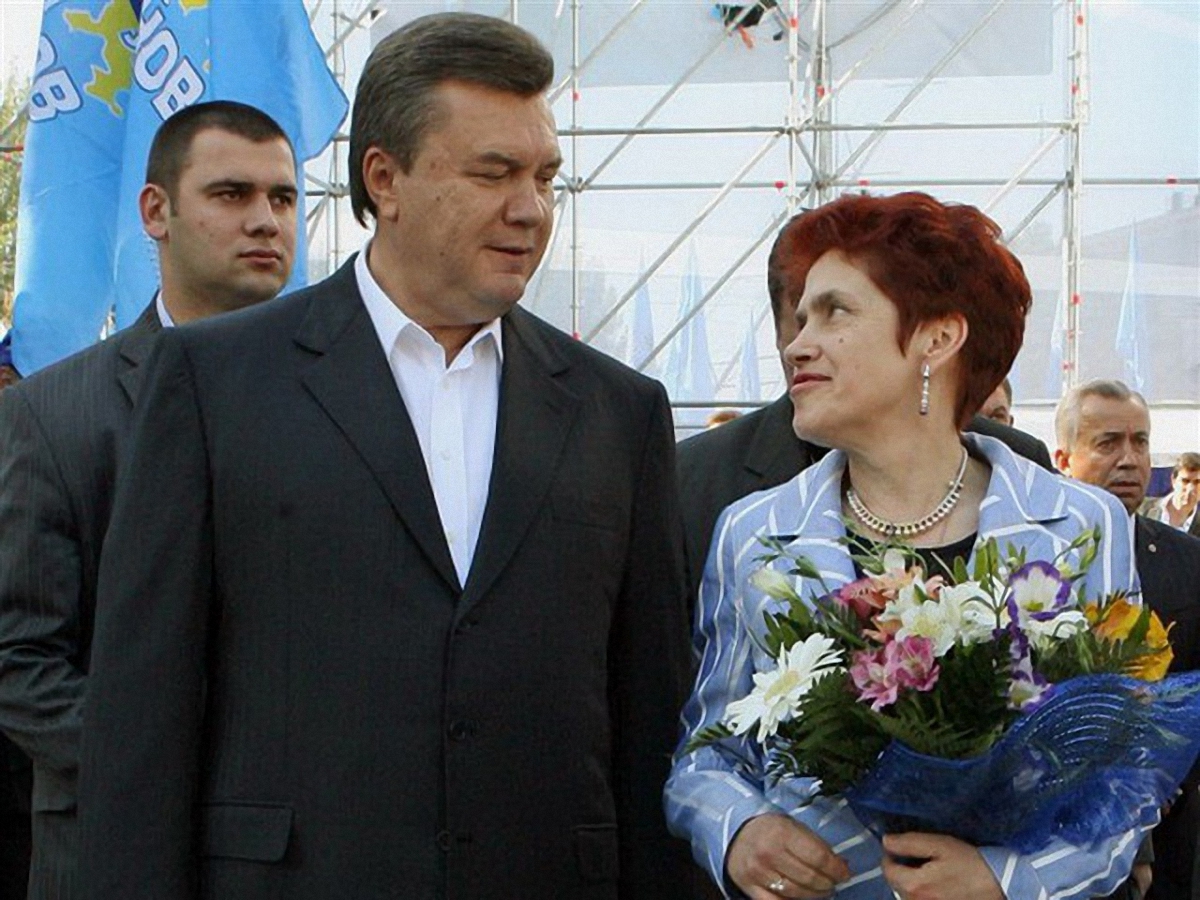 Янукович развелся со своей женой - фото 1