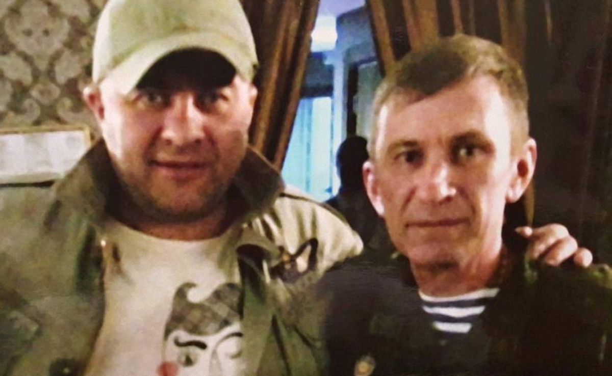 Российский генерал фотографировался с Михаилом Пореченковым в Донецке - фото 1