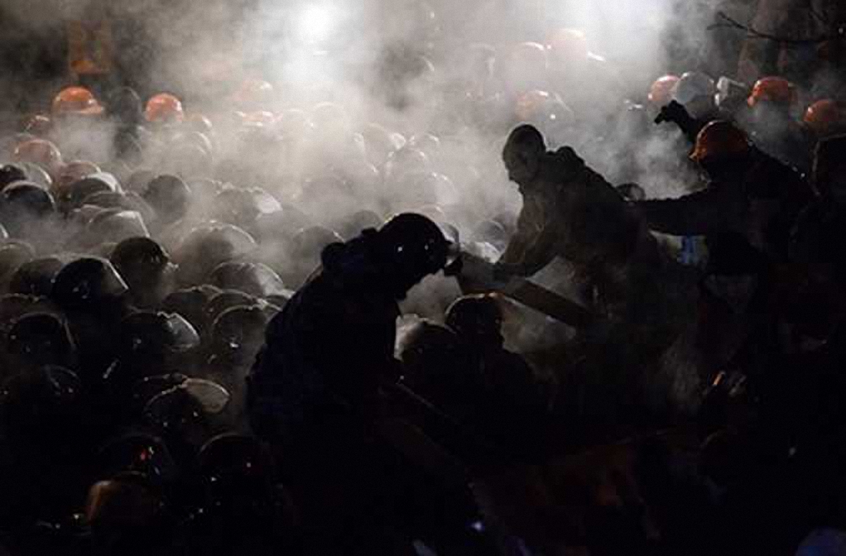 Активистов Майдана разгоняли российскими спецсредствами - фото 1