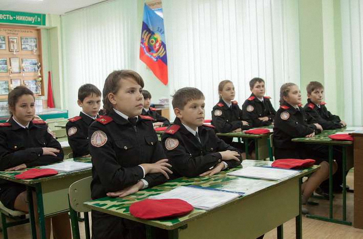 Боевики систематически взращивают в детях ненависть к Украине - фото 1