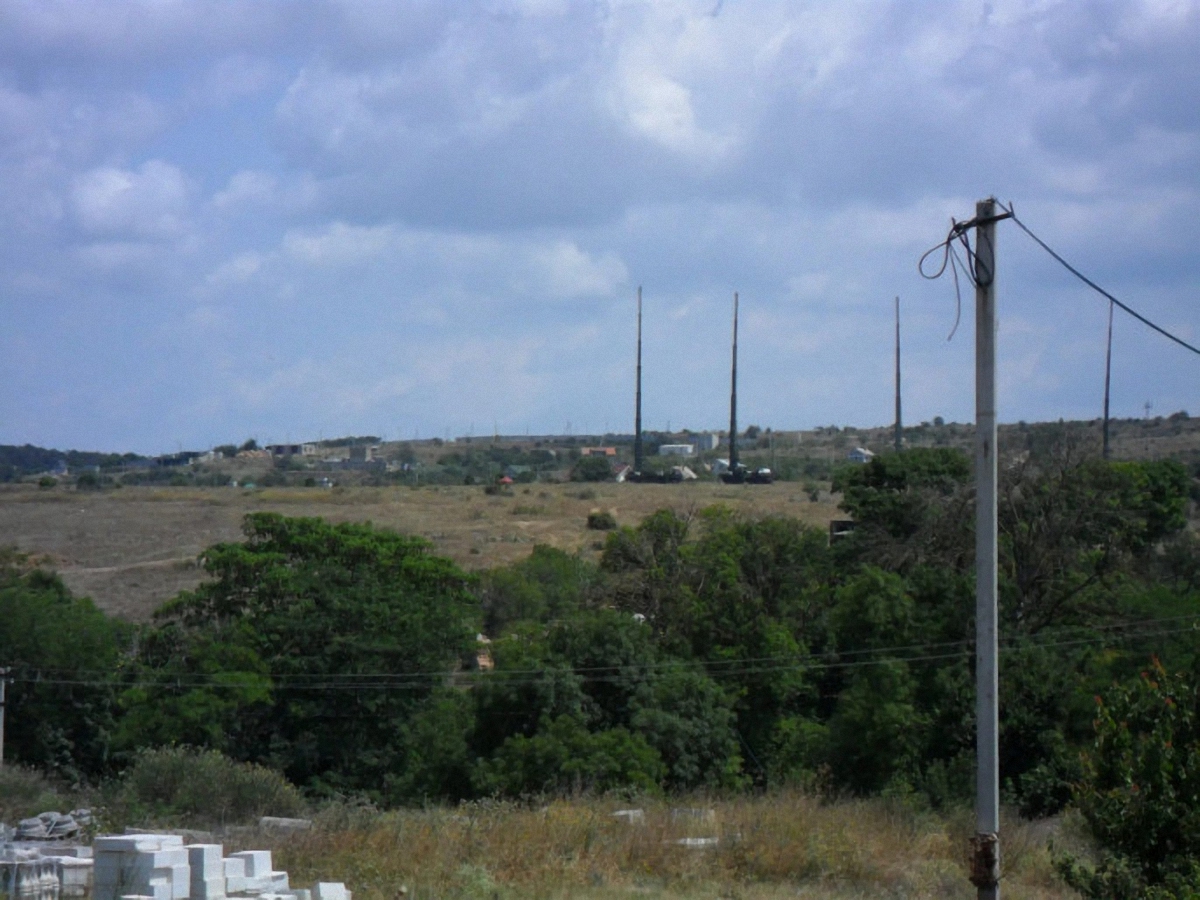 Россияне развернули комплекс радиоэлектронной борьбы, переброшенный в Крым - фото 1