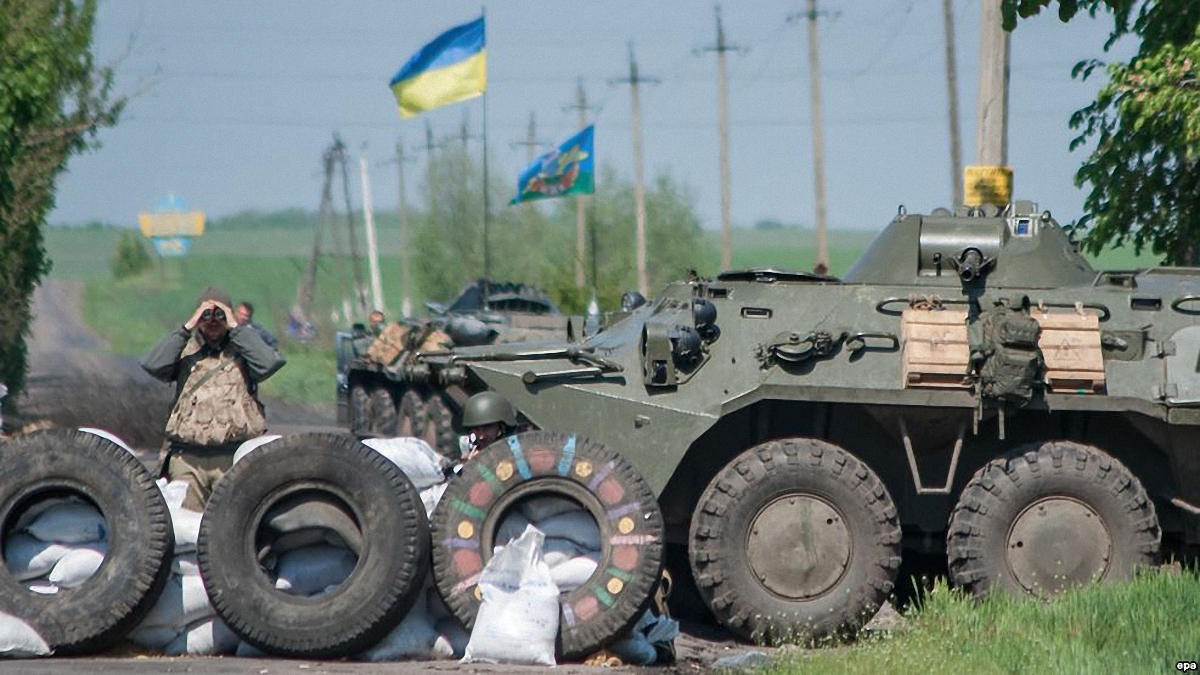 Украинские военные не пропускают волонтеров в зону АТО - фото 1