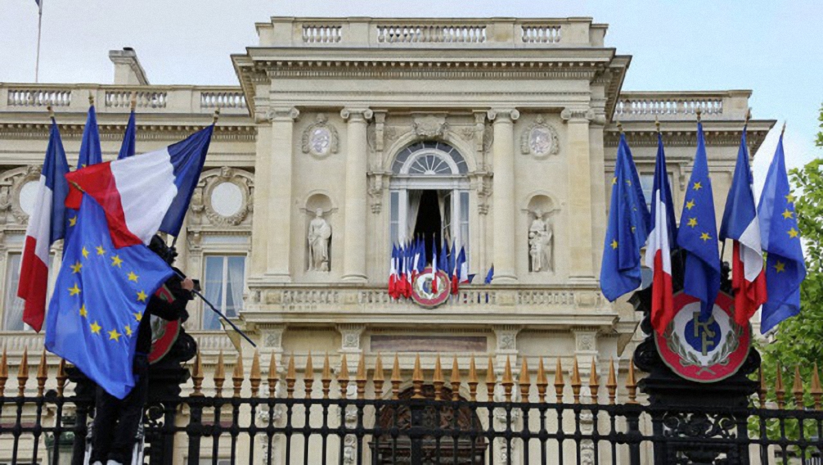 Министры Франции и РФ договорились активизировать усилия в нормандском формате - фото 1