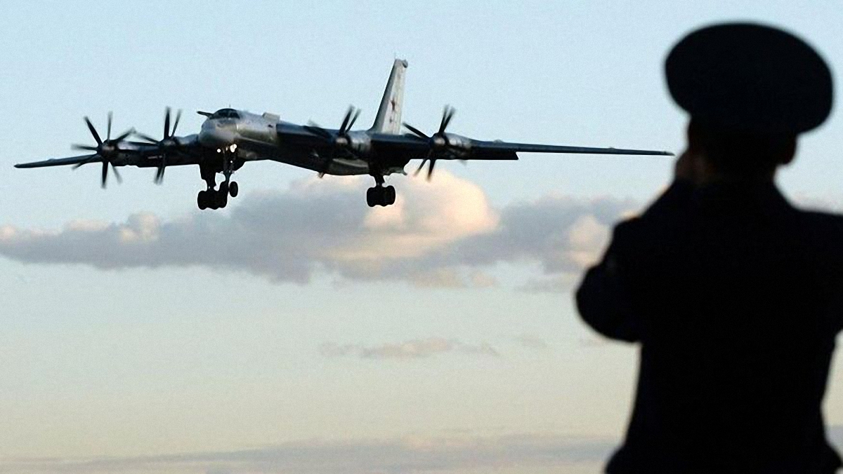 Россия поднимала в воздух три самолета, способные нести ядерные боеголовки - фото 1