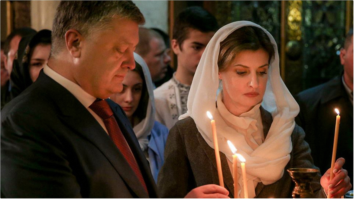 Чета Порошенко провели Пасхальную ночь в киевских храмах  - фото 1