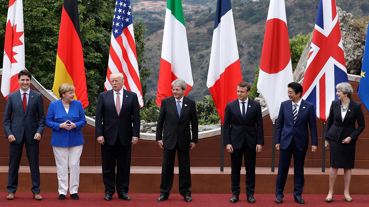 Лидеры стран встретились в рамках G7 - фото 1