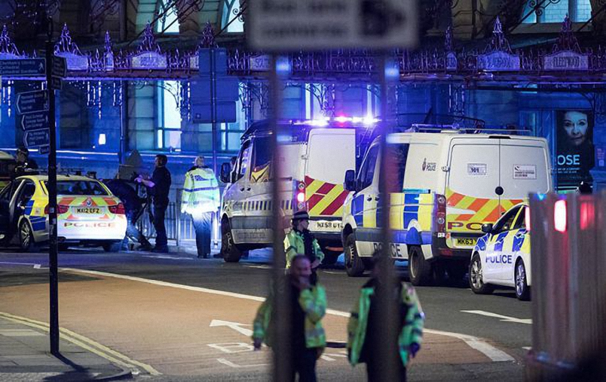 Следствие по делу теракта в Манчестере продолжается - фото 1