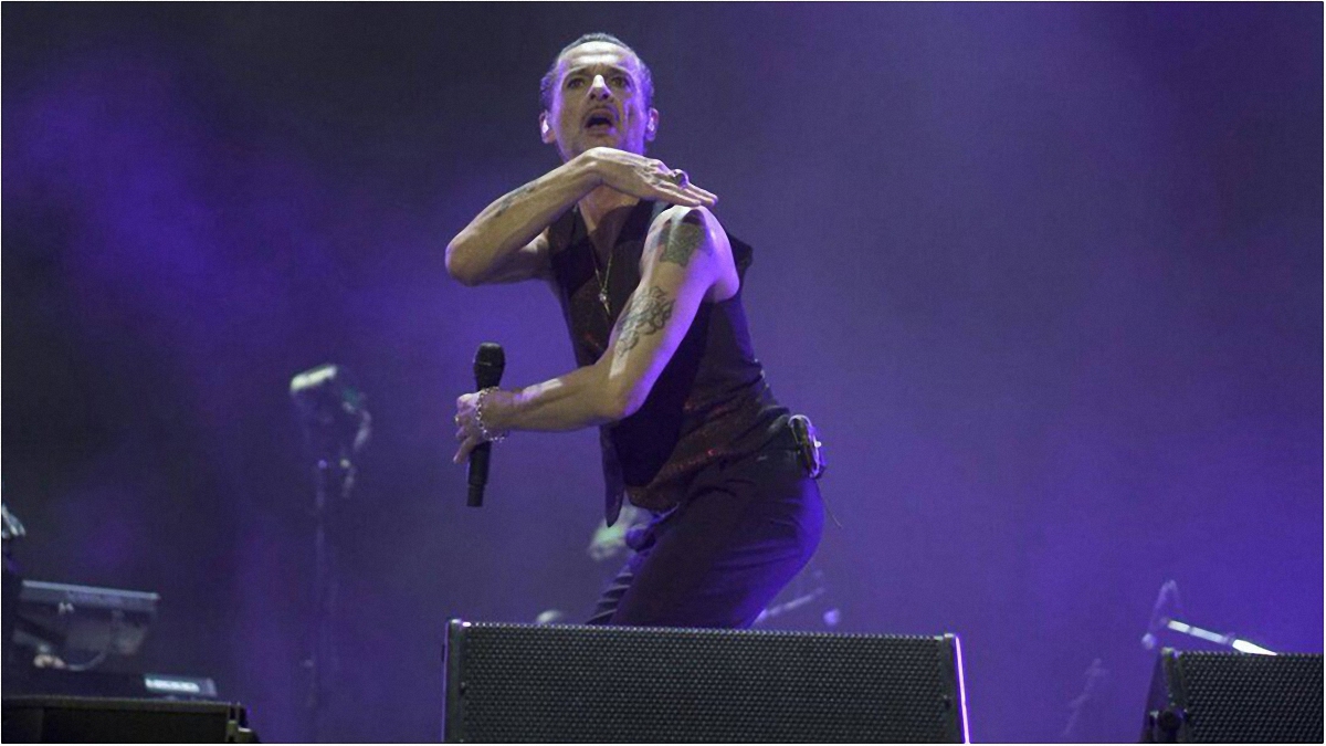 Концерт Depeche Mode в Киеве 2017 год - фото 1