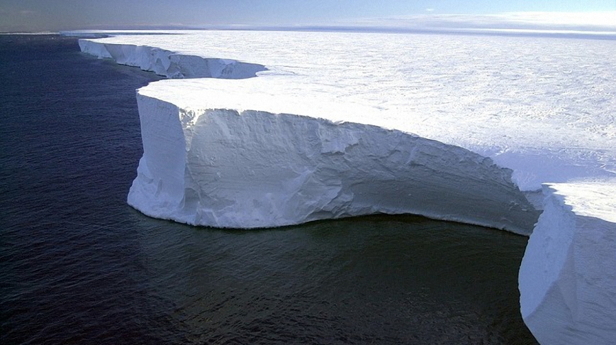 Обломок айсберга коренным образом изменит ландшафт Антарктики - фото 1