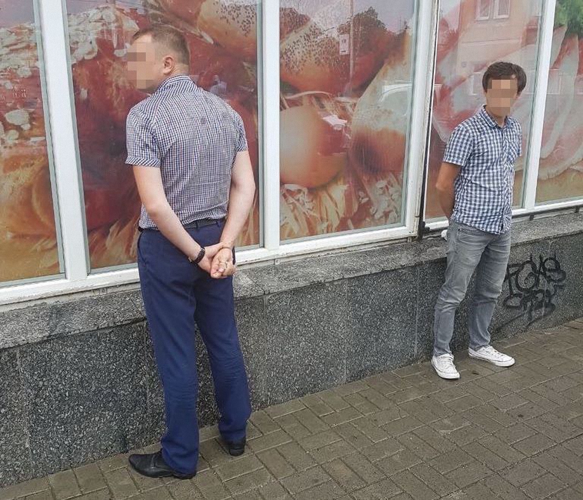 В Волынской области задержали сотрудников полиции - фото 1