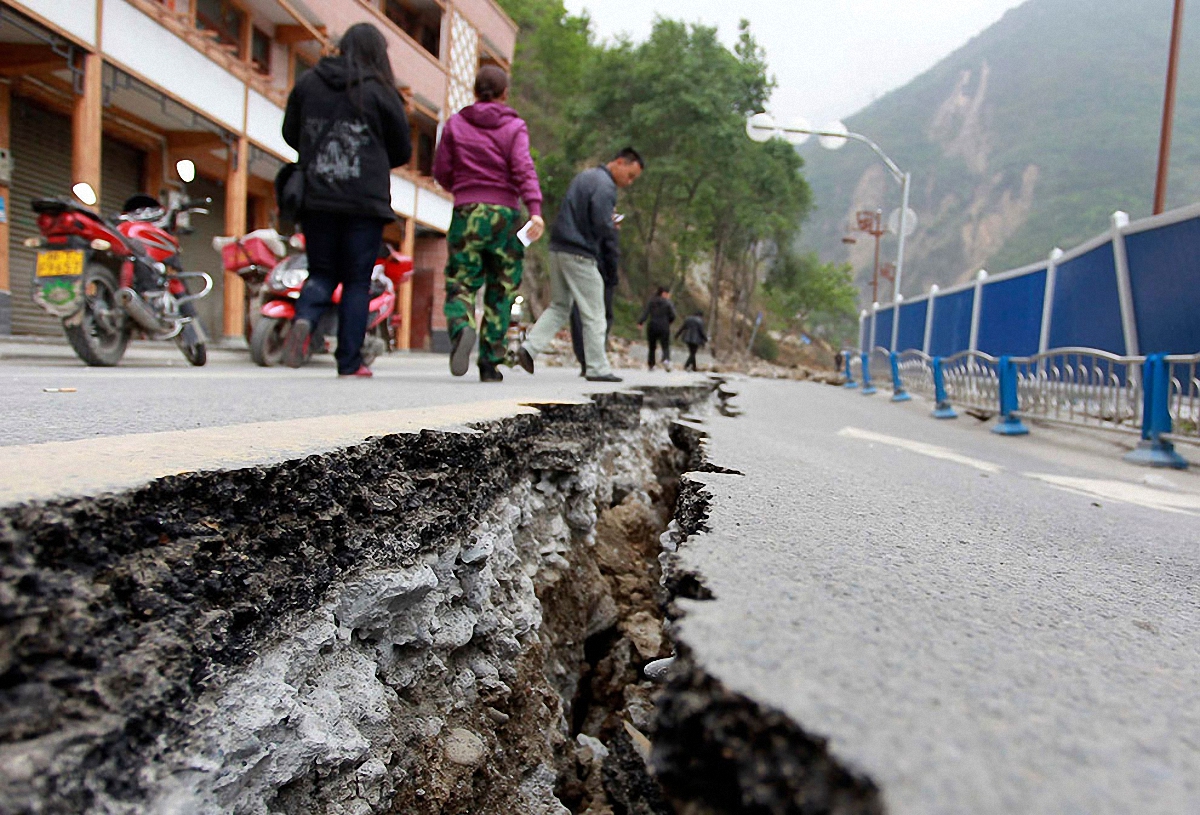 Землетрясение в Китае унесло жизнь как минимум пятерых туристов - фото 1