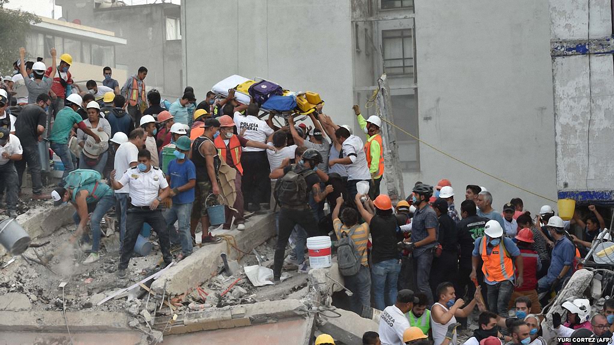 Мексика пережила страшное землетрясения 19 сентября: число жертв растет - фото 1