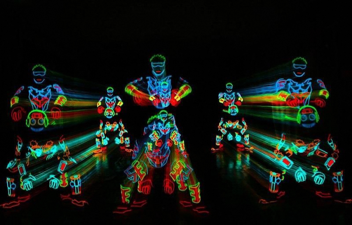 Группа Light Balance из Днепра прошла в финал американского танцевального шоу - фото 1