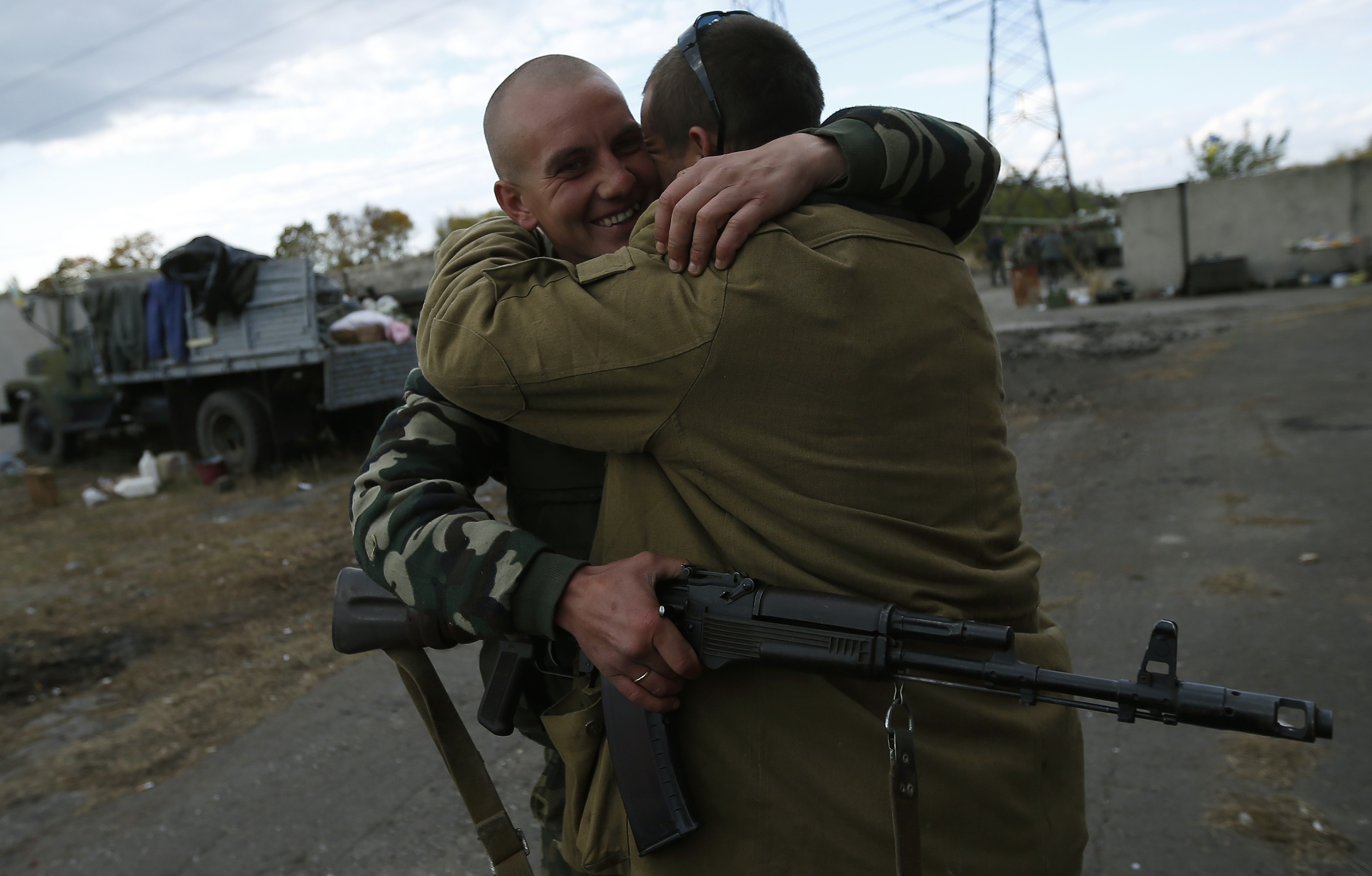 Украина хочет освободить 87 человек, которых удерживают боевики - фото 1
