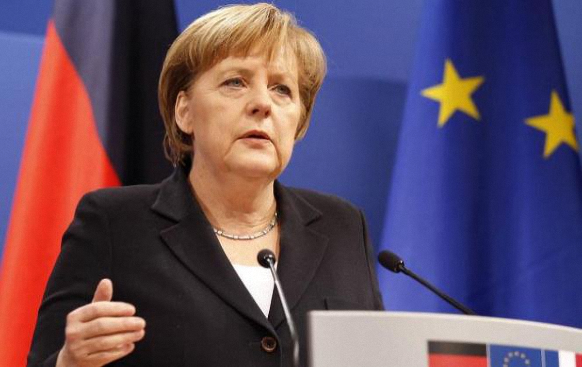 Меркель будет обговаривать коалицию со Свободной демократической партией - фото 1