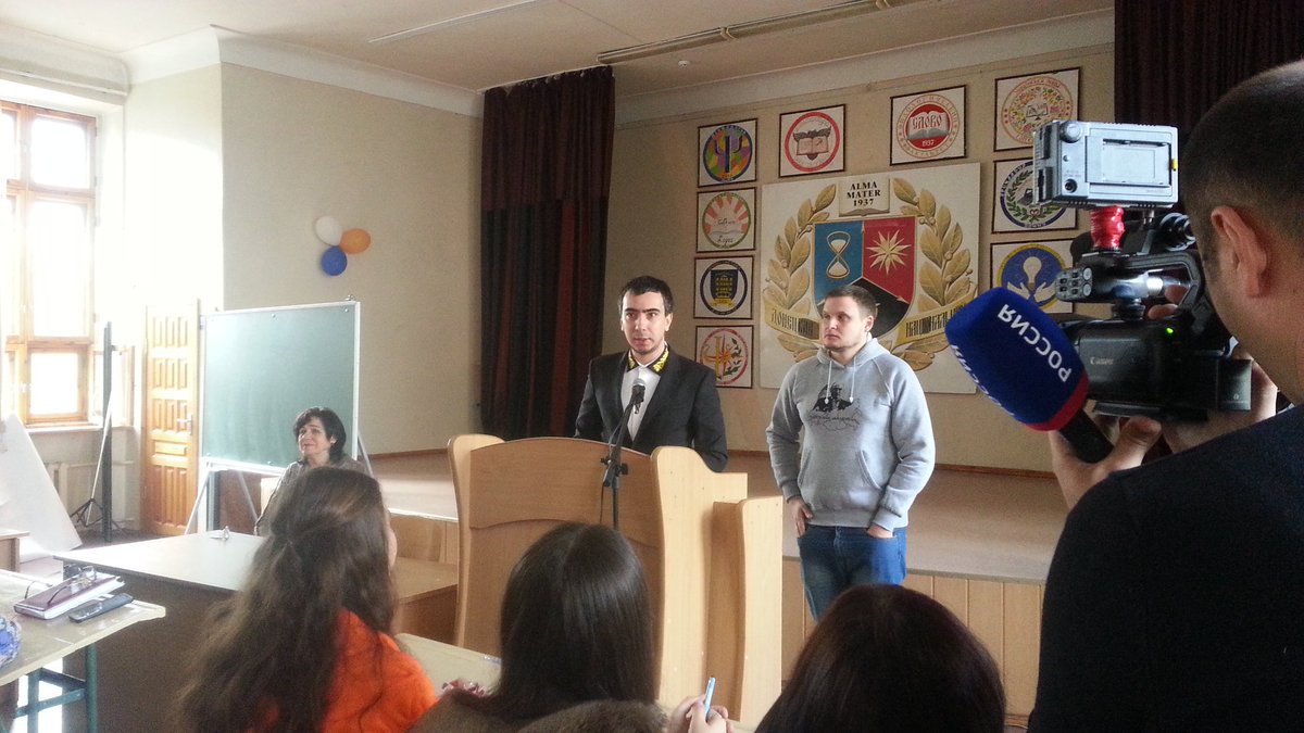 Вован и Лексус на лекции для студентов-"журналистов" - фото 1