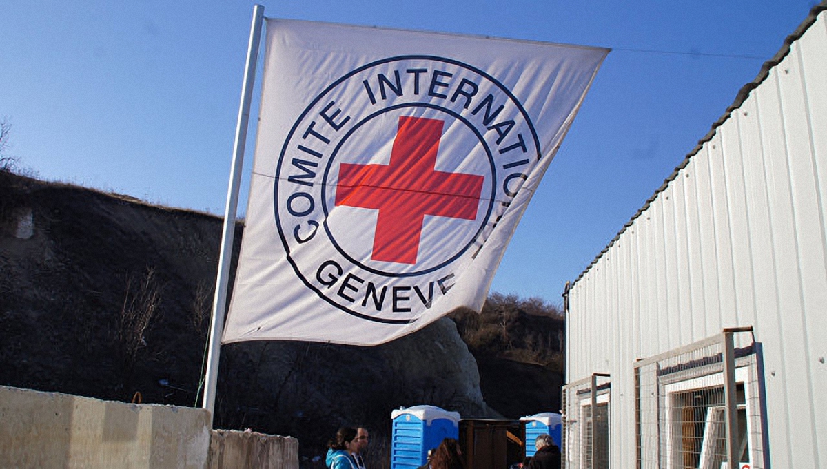 Боевики лишили мирных жителей гуманитарки от Красного Креста - фото 1
