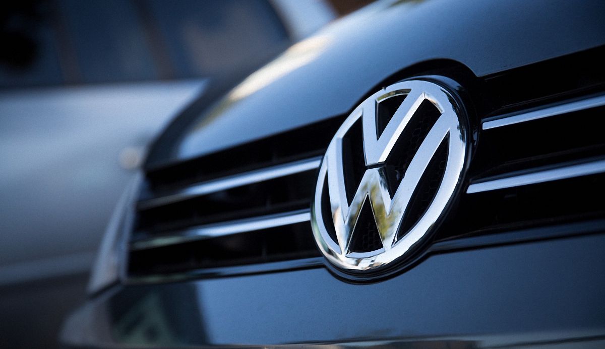 Volkswagen запретила продажу авто и запчастей в Крыму - фото 1