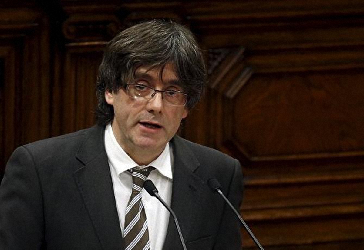 Карлеса Пучдемона уволят с поста главы парламента Каталонии - фото 1