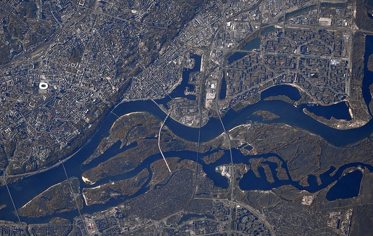 Фото Киева из космоса - фото 1