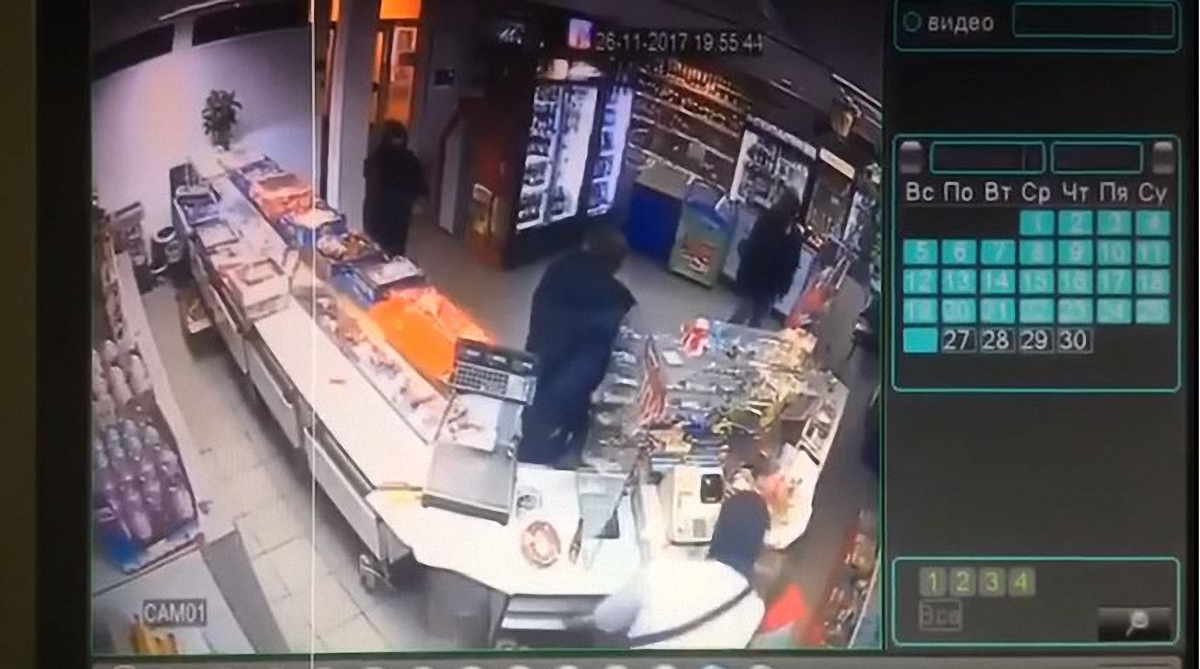 Сын нардепа-"радикала" ограбил магазин в Киеве - фото 1