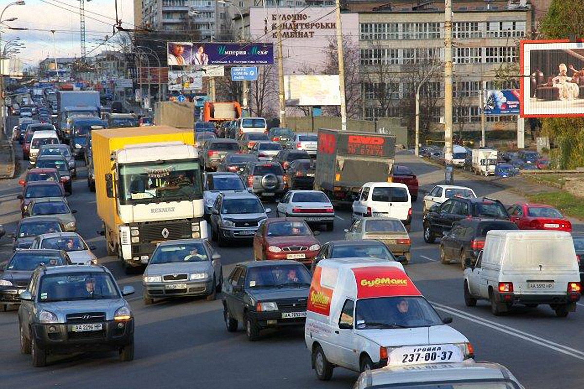В Украине органичат максимальную скорость езды в городах - фото 1