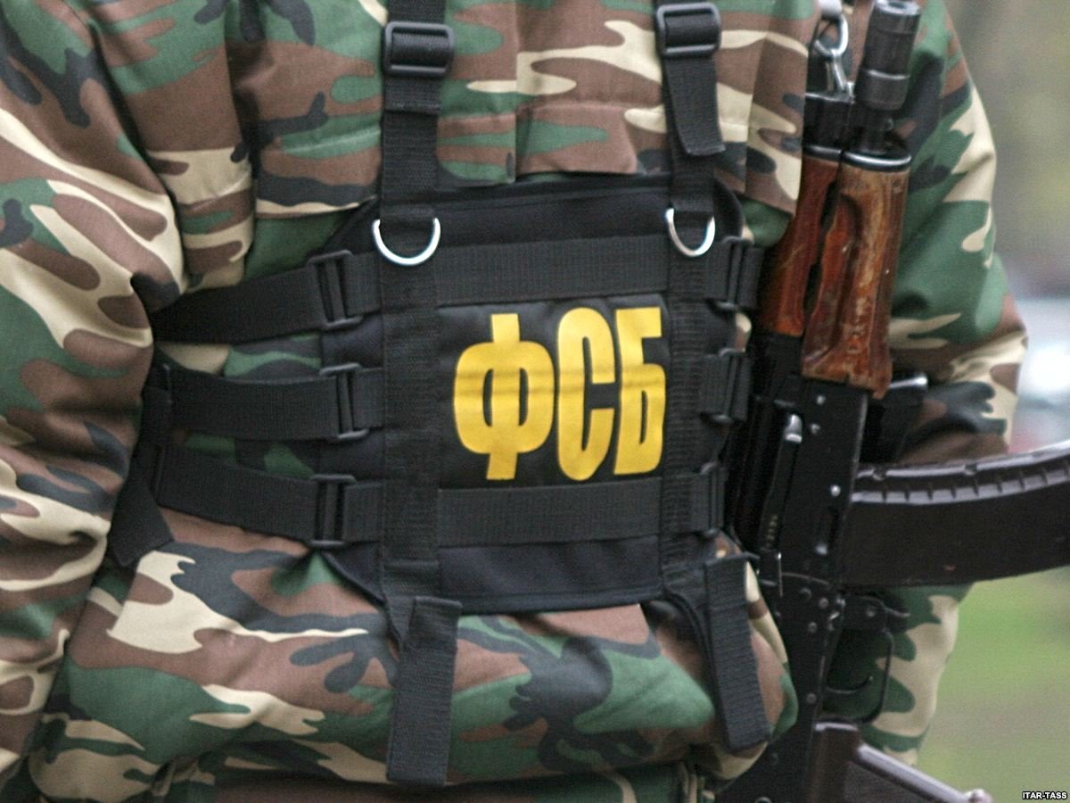 На выезде из оккупированного Крыма ФСБ задержала двоих украинцев - фото 1