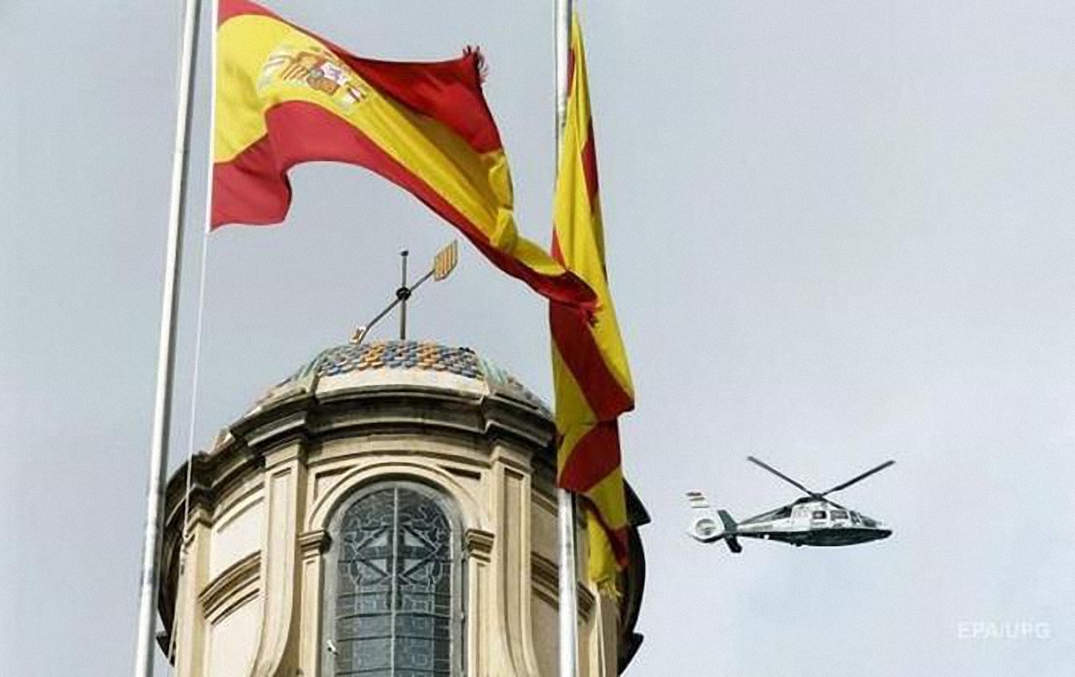 Испанский суд отправил членов правительства Каталонии под арест - фото 1