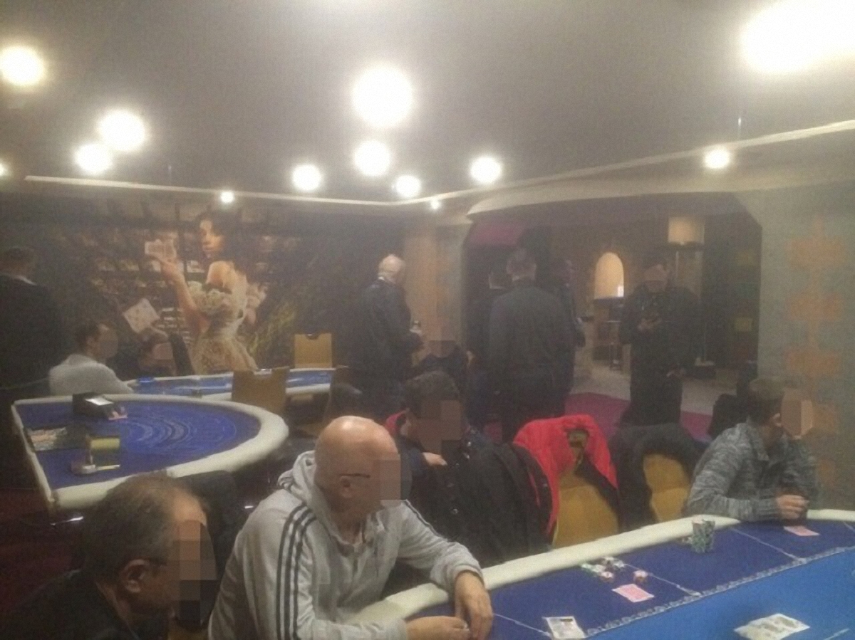 В Киеве работал подпольный покер-клуб - фото 1