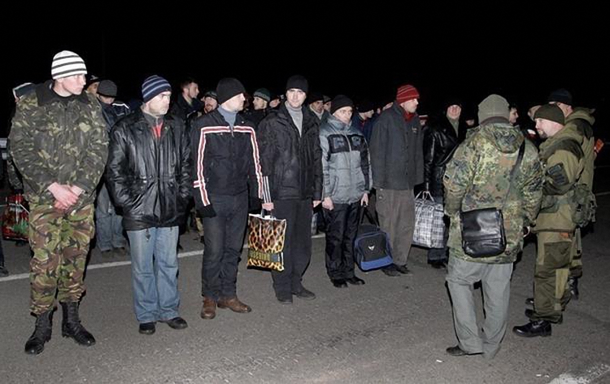 27 декабря боевики должны отпустить похищенных украинцев - фото 1
