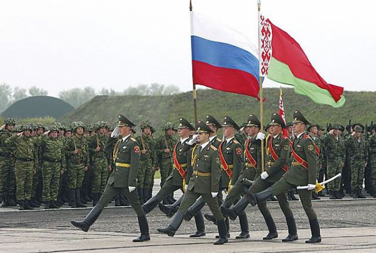 Россия сможет перебросить военную технику в Беларусь  - фото 1