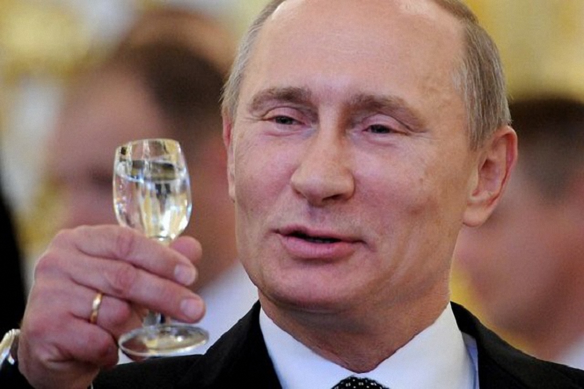 Путин несколько лет подряд не поздравляет Порошенко с праздниками - фото 1