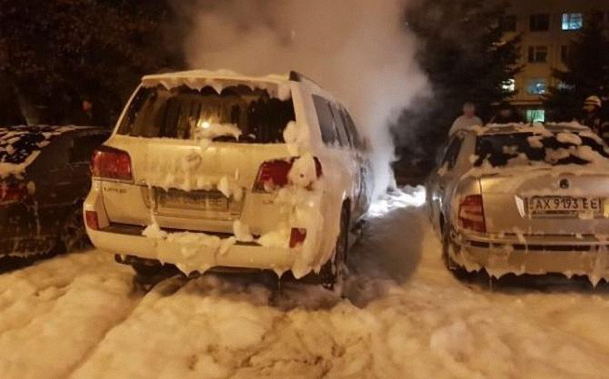 Автомобиль Станислава Муратова подожгли двое неизвестных - фото 1