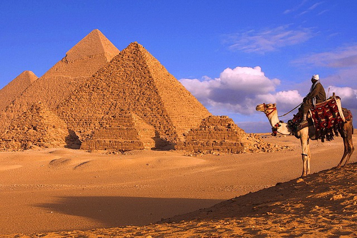 В Египте продлили ЧП на три месяца - фото 1