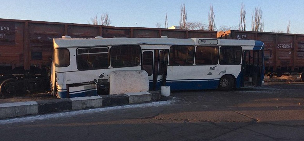 Полиция расследует ДТП под Одессой, в котором пострадало 6 человек - фото 1
