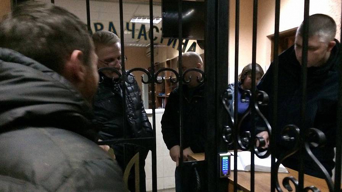 Андрея Пастушенко отпустили после короткого общения с полицейскими - фото 1