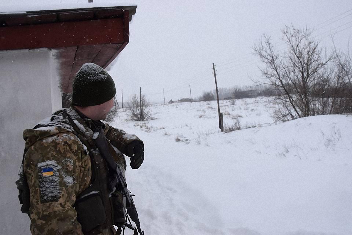 Украинские военные укрепились в Новоалександровке - фото 1