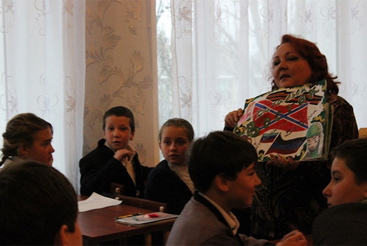 Главари боевиков запретили руководству образовательных заведений уезжать из "ДНР" - фото 1